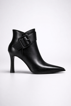 Botines de tacón con hebilla oversize
