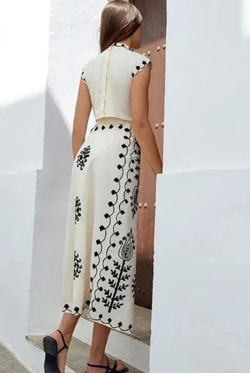 Camilla - Conjunto Estampado de Top y Falda