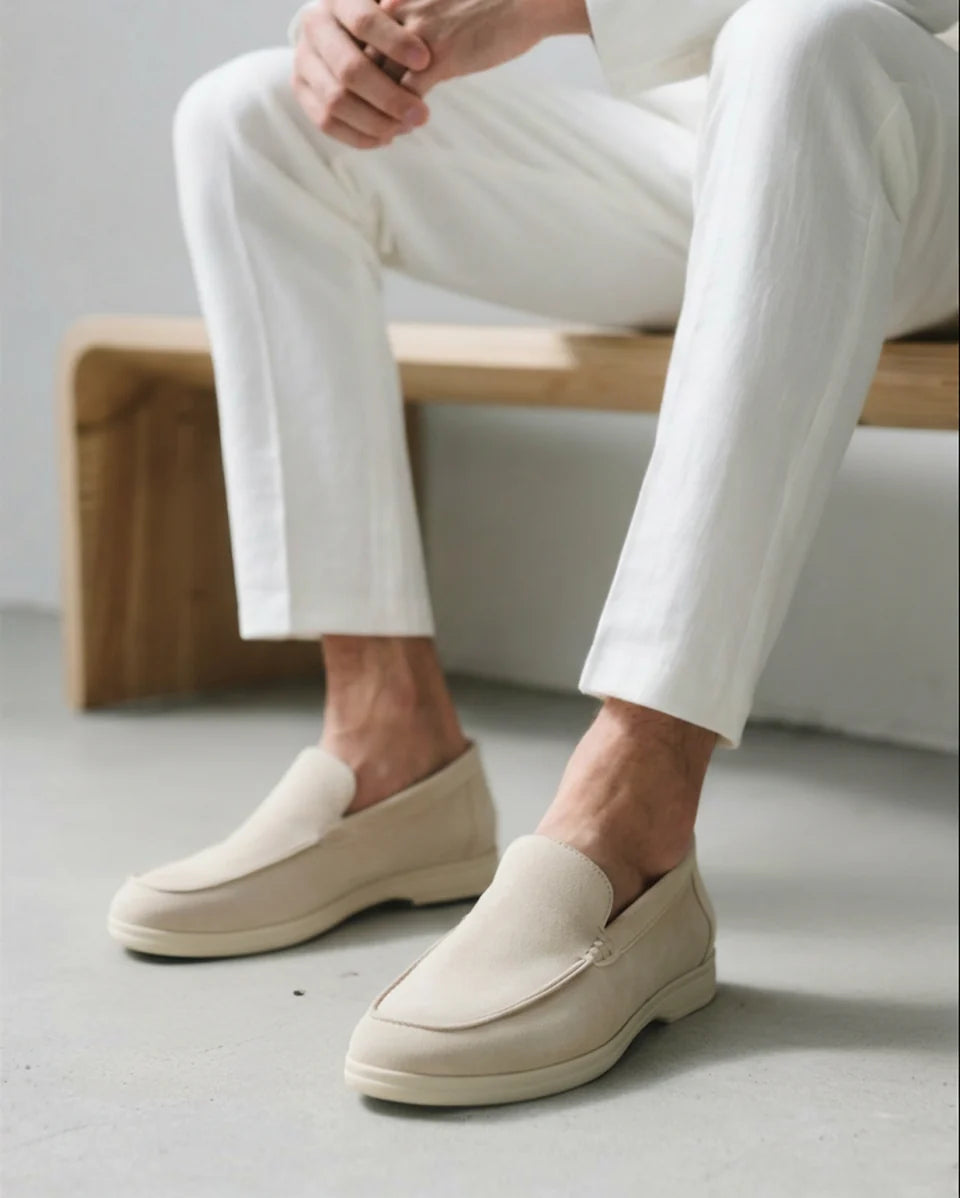 Elegantes mocasines de ante