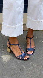 Sandalias de tiras con tacón