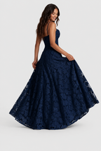 Sofía - Vestido Largo de Encaje Floral