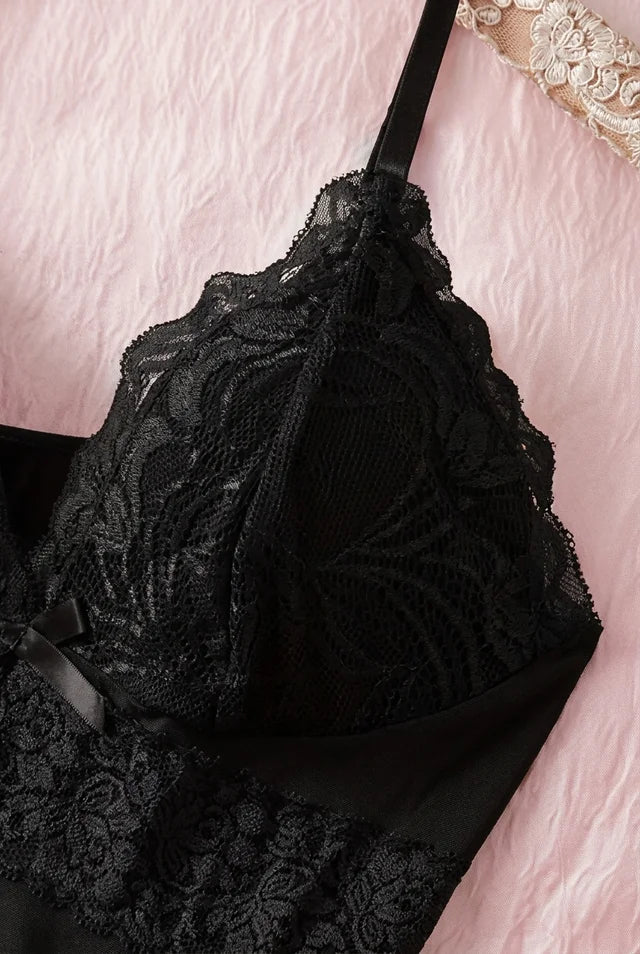 Conjunto de encaje Beso de Medianoche