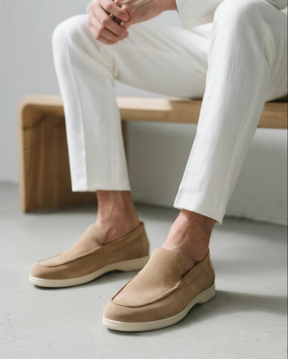 Elegantes mocasines de ante